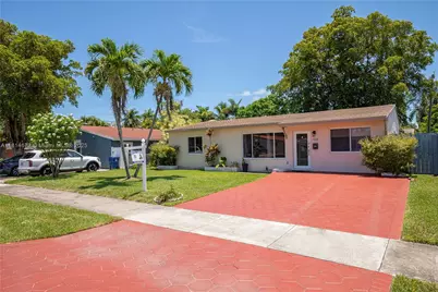 918 NE 6th St, Hallandale Beach, FL 33009 - Photo 4