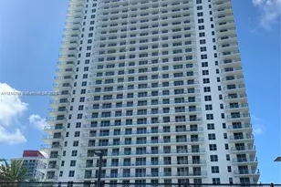 4010 S Ocean Dr, Hollywood, FL 33019 - Photo 32