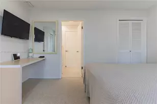 120 Golden Isles Dr, Hallandale Beach, FL 33009 - Photo 22