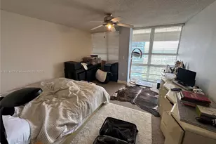 600 NE 36th St, Miami, FL 33137 - Photo 16