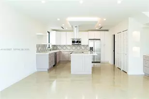 94825 Overseas Hwy 220, Key Largo, FL 33037 - Photo 2