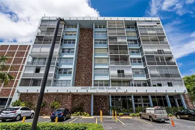 16850 S Glades Dr #8G, North Miami Beach, FL 33162 - Photo 2