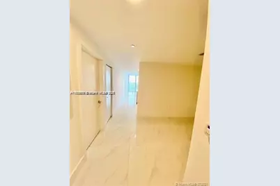 16385 Biscayne Blvd #702, North Miami Beach, FL 33160 - Photo 2