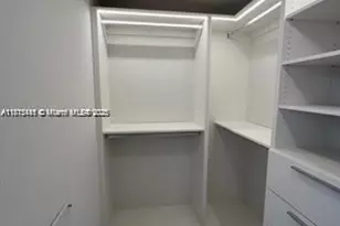 16385 Biscayne Blvd, North Miami Beach, FL 33160 - Photo 14