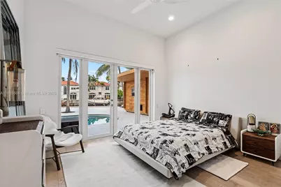 1260 Harbor Ct, Hollywood, FL 33019 - Photo 42