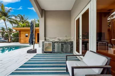 1260 Harbor Ct, Hollywood, FL 33019 - Photo 10