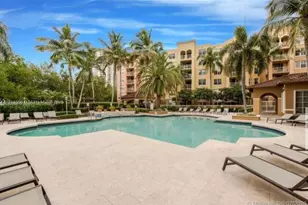 19801 E Country Club Dr, Aventura, FL 33180 - Photo 28