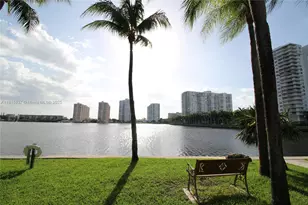 18151 NE 31st Ct, Aventura, FL 33160 - Photo 38