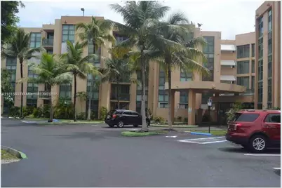 2075 SW 122nd Ave #227, Miami, FL 33175 - Photo 1