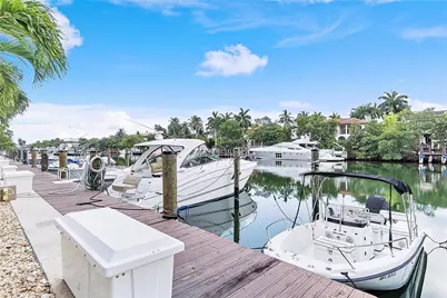 90 Edgewater Dr #305, Coral Gables, FL 33133 - Photo 2