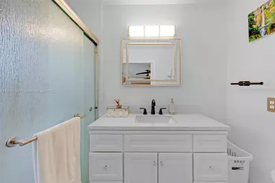 15499 N Miami Lakeway N #208, Miami Lakes, FL 33014 - Photo 24