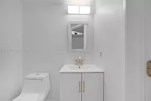 15499 N Miami Lakeway N, Miami Lakes, FL 33014 - Photo 30