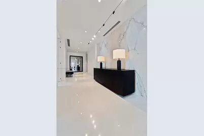 300 Biscayne Blvd Way #5101, Miami, FL 33131 - Photo 4
