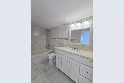 1000 Parkview Dr #701, Hallandale Beach, FL 33009 - Photo 20