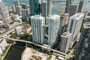 41 SE 5th St, Miami, FL 33131 - Photo 30