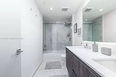 488 NE 18th St #3911, Miami, FL 33132 - Photo 16