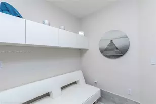 488 NE 18th St, Miami, FL 33132 - Photo 24