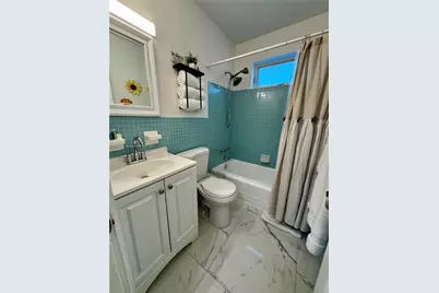 1012 SW 3rd Ave, Hallandale Beach, FL 33009 - Photo 14
