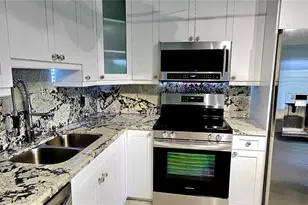 1401 SW 134th Way, Pembroke Pines, FL 33027 - Photo 6