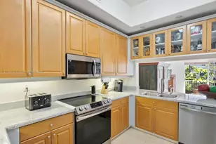 20820 NE 30th Pl, Aventura, FL 33180 - Photo 14