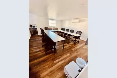 881 NW 13th Ave #2nd Floor, Miami, FL 33135 - Photo 6