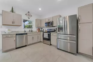 504 NE 1st Dr, Florida City, FL 33034 - Photo 4