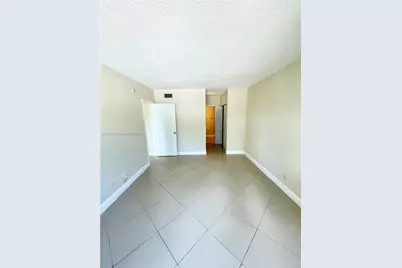 251 SE 6th Ave #3, Pompano Beach, FL 33060 - Photo 10