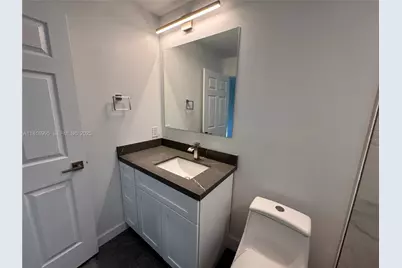 2430 NW 22nd Rd, Fort Lauderdale, FL 33311 - Photo 22