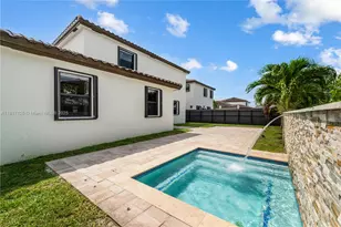22938 SW 128th Pl, Miami, FL 33170 - Photo 2