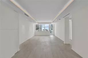 5700 Collins Ave, Miami Beach, FL 33140 - Photo 2