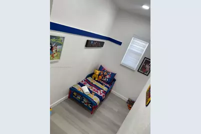 251 NW 57th Ave, Miami, FL 33126 - Photo 16