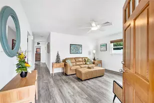 837 NW 10th Ave, Dania Beach, FL 33004 - Photo 2