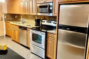 19201 Collins, Sunny Isles Beach, FL 33160 - Photo 4