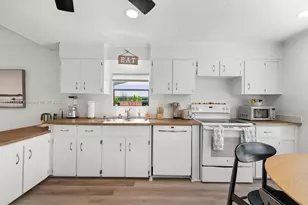 648 E Palm Dr, Marco Island, FL 34140 - Photo 8