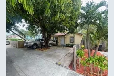 1416 N 2nd Ave N, Lake Worth, FL 33460 - Photo 2