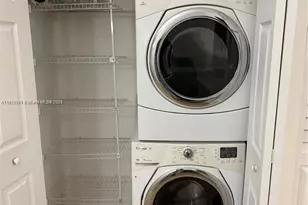 5091 NW 7th St, Miami, FL 33126 - Photo 12