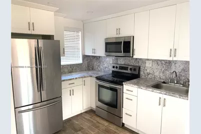 1478 NW 1st St #301, Miami, FL 33125 - Photo 2