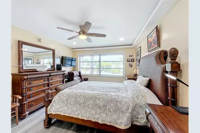 460 Paradise Isle Blvd #205, Hallandale Beach, FL 33009 - Photo 24