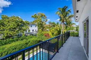 719 W 51st St, Miami Beach, FL 33140 - Photo 44