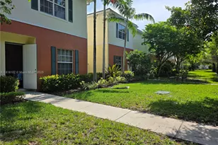 146 SW 7th Ct, Pompano Beach, FL 33060 - Photo 4