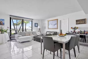 13499 Biscayne Blvd, North Miami, FL 33181 - Photo 2