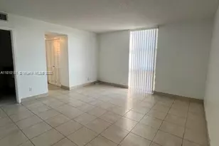 13499 Biscayne Blvd, North Miami, FL 33181 - Photo 4