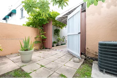 2375 W 74th St #106-6, Hialeah, FL 33016 - Photo 40