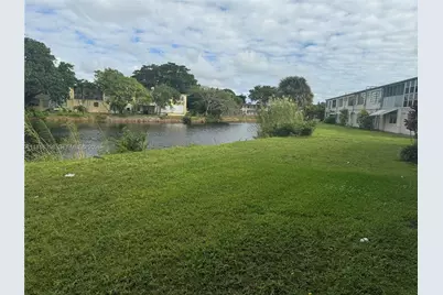 115 NE 202nd Ter #M25, Miami Gardens, FL 33179 - Photo 12