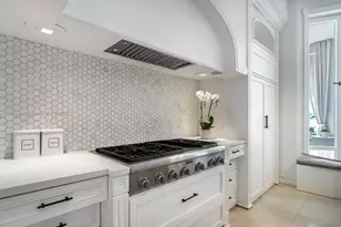 432 S Hibiscus Dr, Miami Beach, FL 33139 - Photo 4