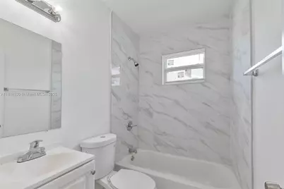 212 NW 15th St, Miami, FL 33136 - Photo 20