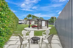 8540 NW 182nd St, Hialeah, FL 33015 - Photo 48