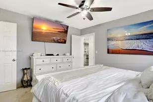 8540 NW 182nd St, Hialeah, FL 33015 - Photo 28