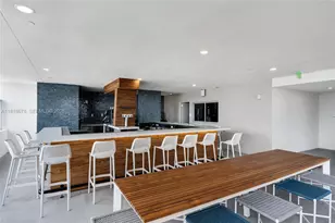 227 NE 2nd St, Miami, FL 33132 - Photo 18