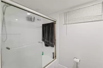 5790 Stirling #212, Hollywood, FL 33021 - Photo 8
